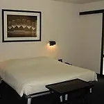 Boardhouse 3*