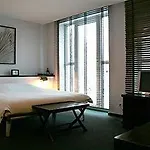 Boardhouse 3*