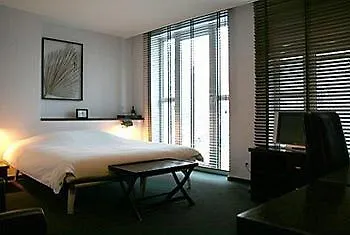 Boardhouse 3*